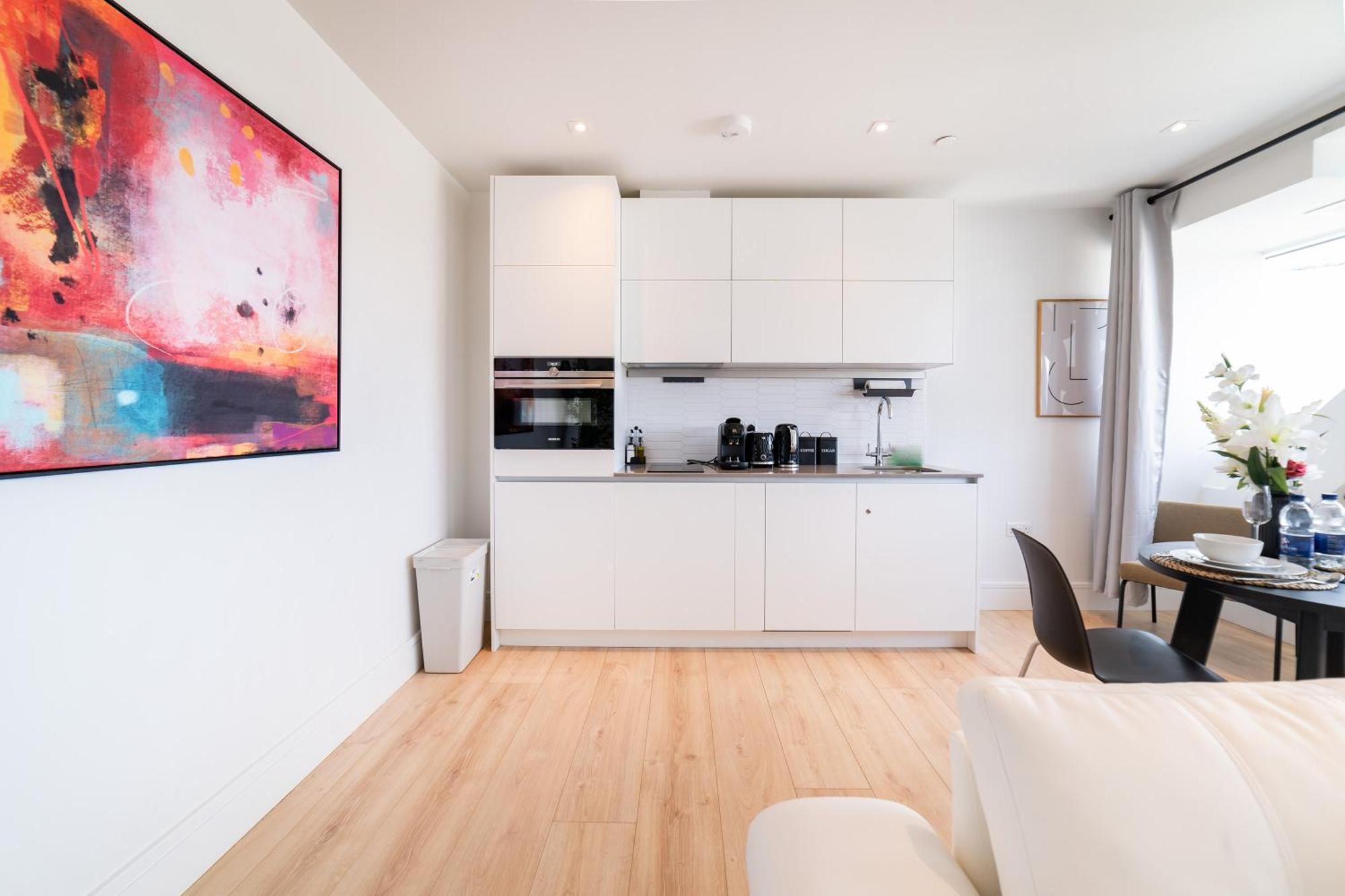 Stylish Retreats On Olympic Way Apartment London Ngoại thất bức ảnh