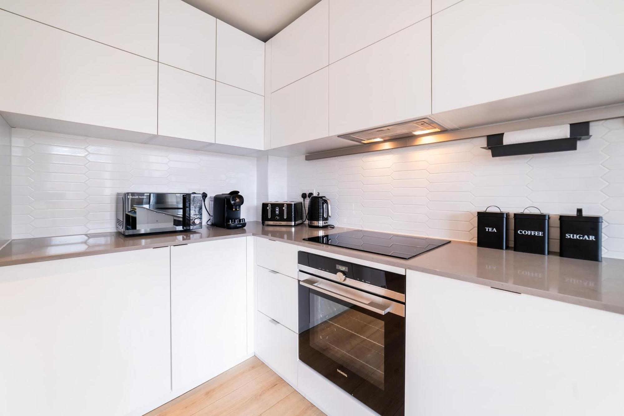 Stylish Retreats On Olympic Way Apartment London Ngoại thất bức ảnh